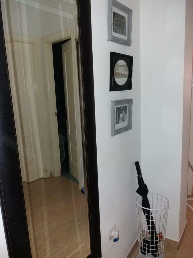 Apartamento Dos Aceras Малага Экстерьер фото