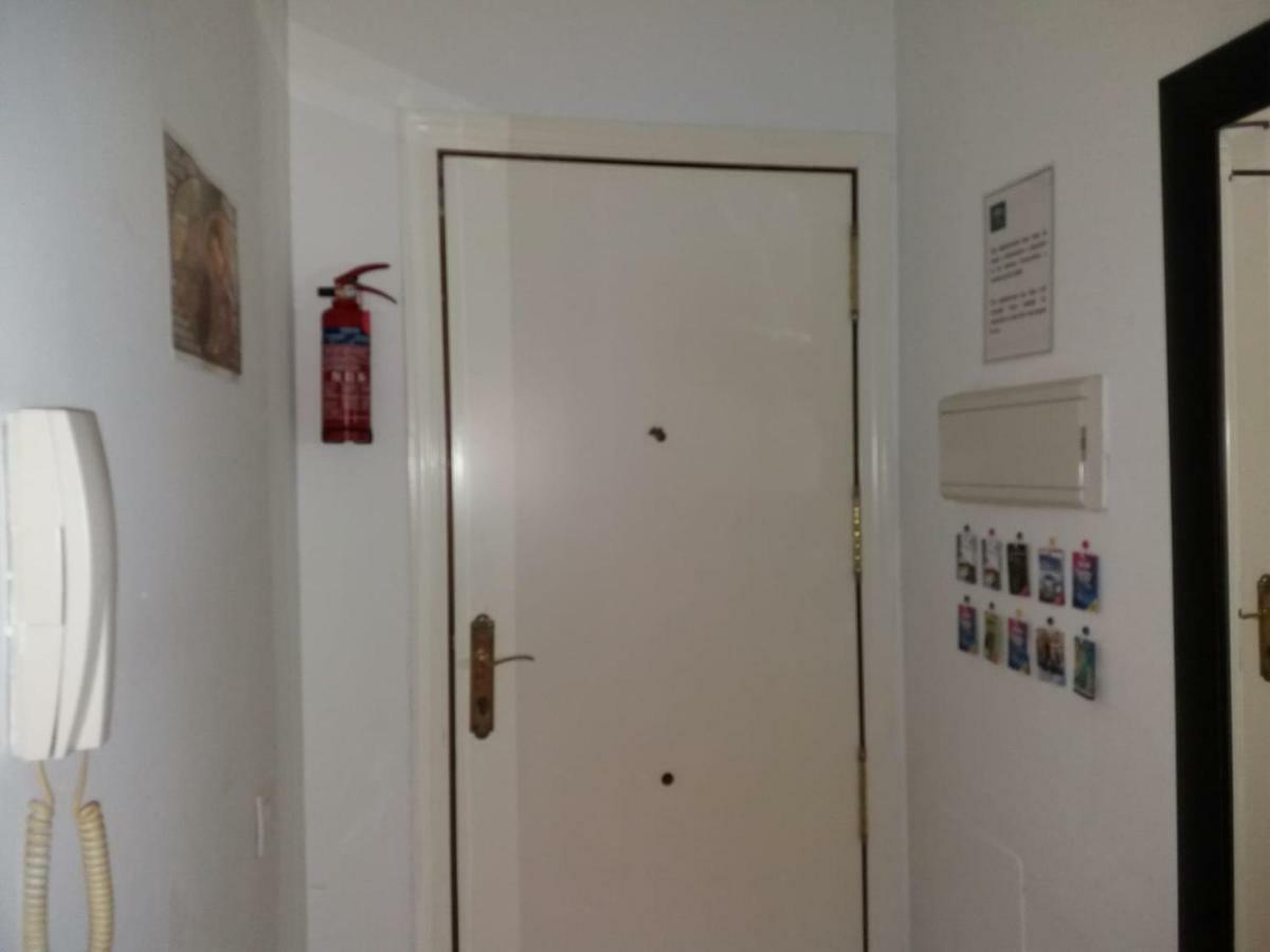 Apartamento Dos Aceras Малага Экстерьер фото
